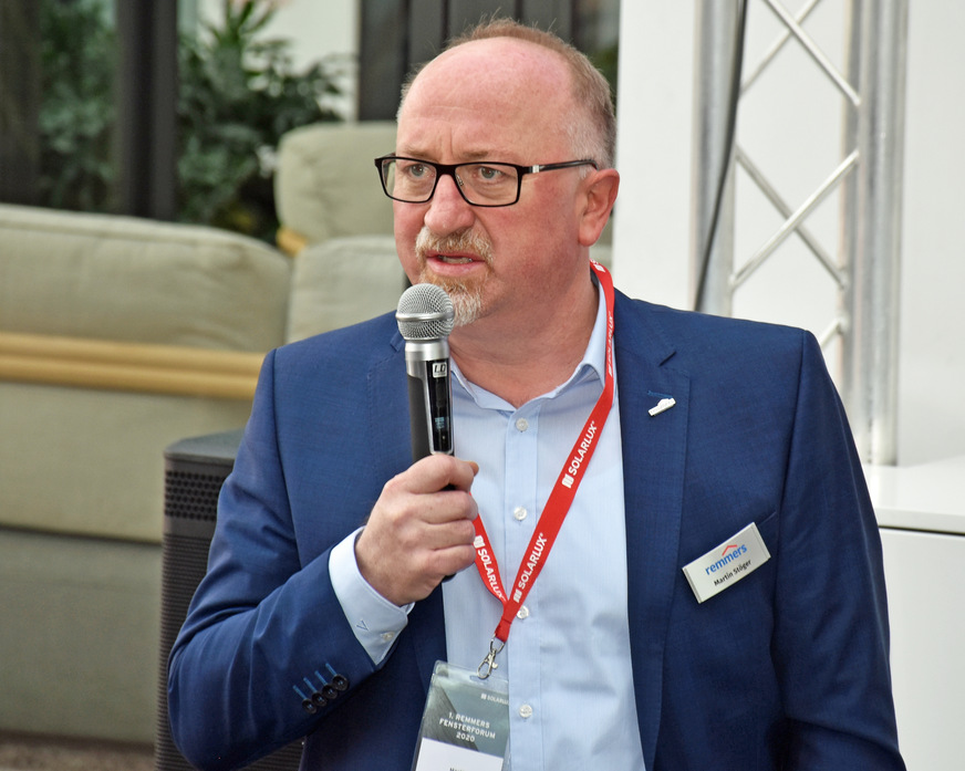 Remmers-Vertriebsleiter Industrie Martin Stöger auf dem Solarlux-Campus