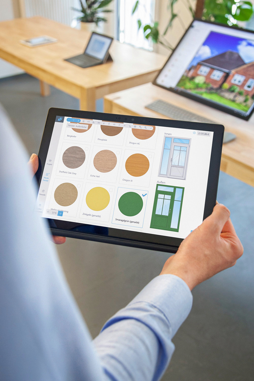 Die eigene Fensterbau-Software wurde als eine App weiterentwickelt, welche die Außendienstmitarbeiter vor Ort beim Kunden benutzen können.