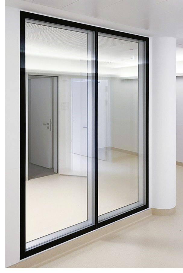 Auch für Brand­schutz geeignet: Planline 30 TB ist im Hoch- oder Querformat für EI30 zertifiziert.