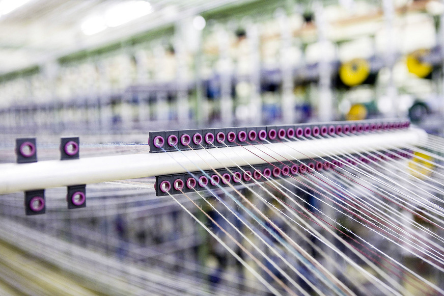 Die Markisenstoffe sind aus 100 % spinndüsengefärbtem Markenacryl gefertigt und garantieren so höchste Funktionalität und Qualitätsansprüche.