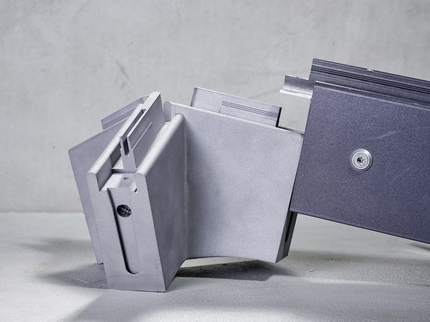 Mit diesem Knoten können&nbsp;passgenau gerade Profile gekoppelt werden, um wirtschaftlich Freiformfassaden umzusetzen.