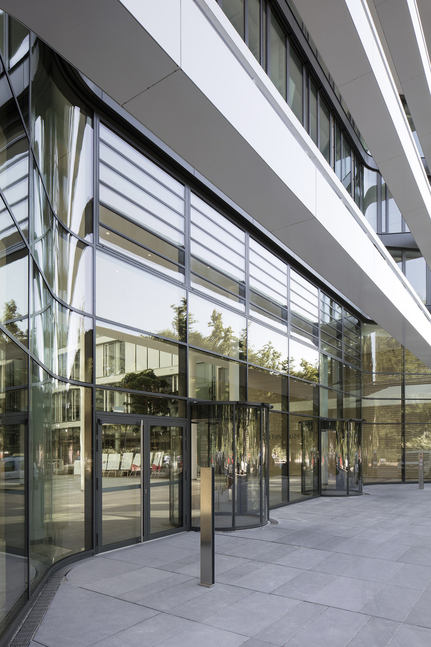 Die von Flachglas Wernberg gefertigten Gläser tragen ­deutlich zur hohen Energieeffizienz des Gebäudes bei.