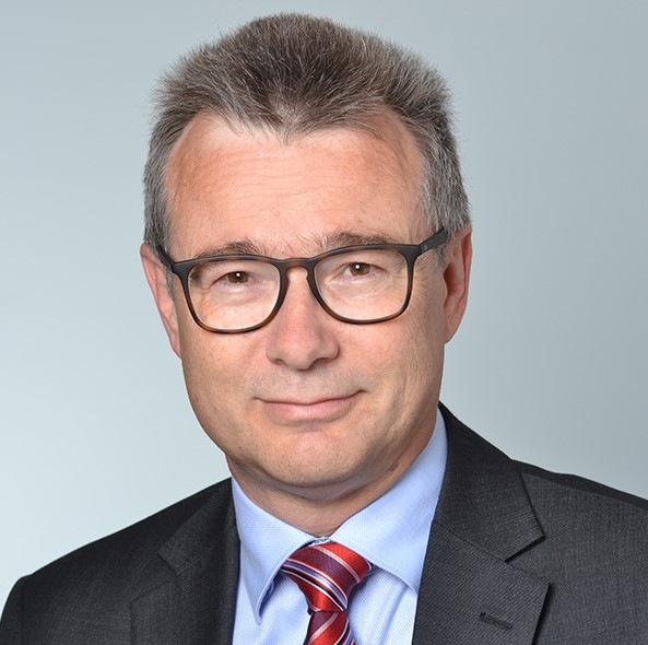 Ernst Semar, Business Unit Manager Glass EIMEA bei H.B. Fuller | Kömmerling