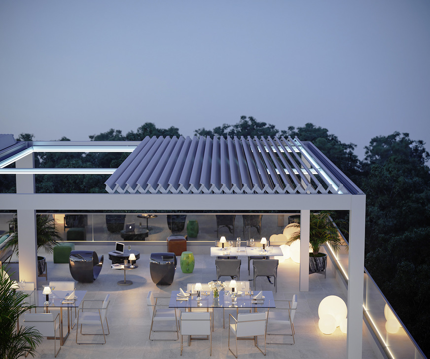 Die Scherentechnik des Highend Pergola Systems trägt zu einer funktionalen Architektur bei. Das Dachsystem lässt sich bis zur Ausladung von 9 m öffnen.
