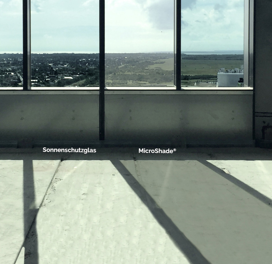 Transparenter Sonnenschutz: Die einfallenden Sonnenstrahlen werden durch die Mikrostruktur des MicroShade Films, der auf einem Glas der ISO-Einheit aufgebracht ist, abgehalten.