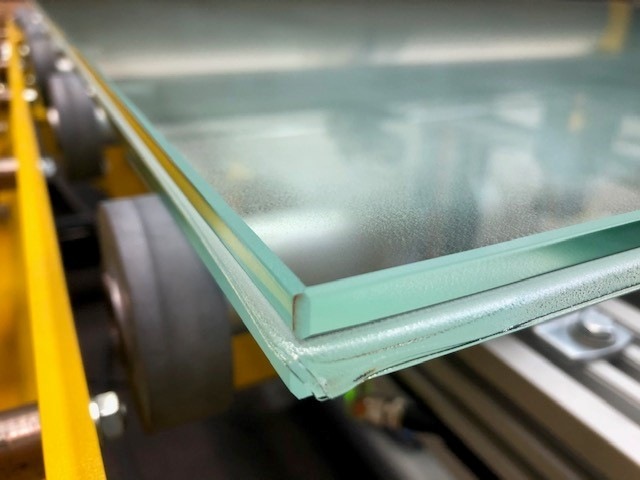 Seit kurzen fertigt Frerichs Glas auch eigenes VSG und Verbundgläser.