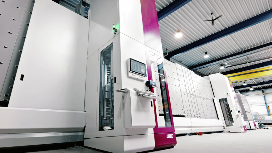 Mit der SplinFit von Lisec lassen sich Verbund- und Verbundsicherheitsgläser effektiv fertigen.