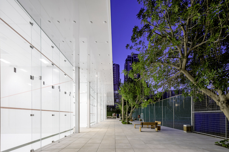 Die Courts der Anlage in in Tel Aviv werden von einer Stahlkonstruktion getragen, die von ASB entwickelt wurde. Dabei erfüllen sie die Standards der World Squash ­Federation (WSF).