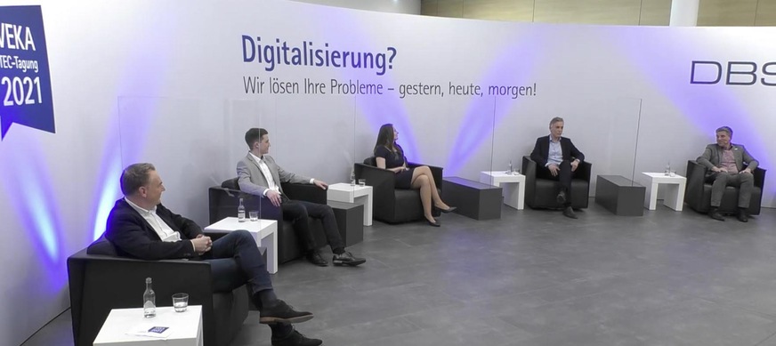Die Expertenrunde am dritten Tag der Tec-Tagungs-Reihe (v. l.): Karl Dietrich Wellsow, Steffen König und Nathalie Pelkeit von der Veka-Tochtergesellschaft DBS, Alexander Scholle (Veka Vertriebsleiter Profile Inland) und Markus Christoffel vom Verband Fenster + Fassade VFF