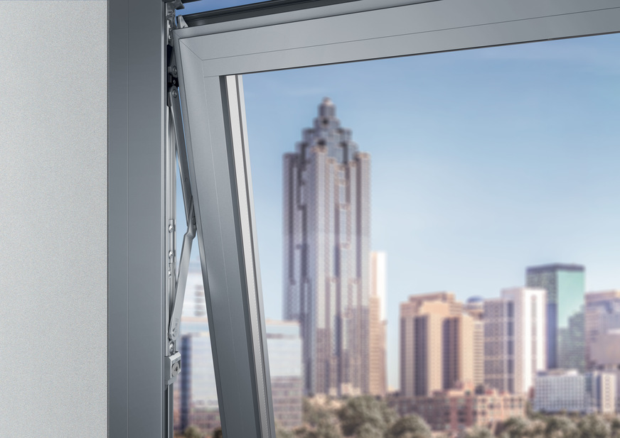 Roto FS Kempton: Dank einer besonders sorgfältigen Abstufung deckt das erweiterte Programm nun lückenlos das volle Spektrum der Flügelbreiten und -höhen ab, in denen üblicherweise Top- und Side-Hung-Fenster aus Aluminium hergestellt werden.