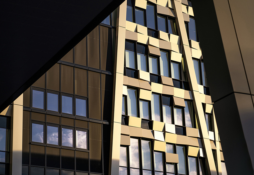 Die Fassade des Økern Portals ist mit 3-fach-Isolierglas des ﻿dänischen Herstellers Glaseksperten A/S in verschieden Aufbauten ausgestattet.