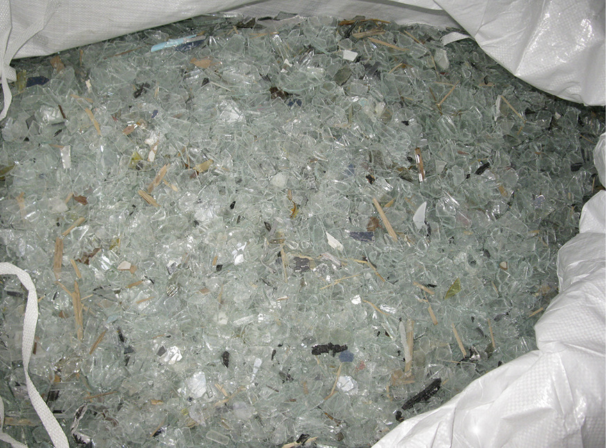 Anlieferung einer Recycling-Flachglasprobe zur Lot-Beprobung