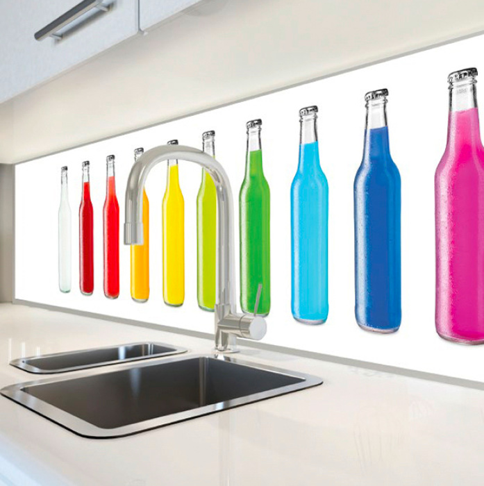 Auch bedruckte und hinterleuchtete Gläser werden von Schwan Glas angeboten, hier für eine Küchenrückwand.