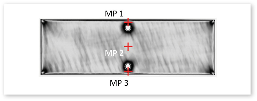 Prüfkörper mit zwei Bohrungen und Position der Messpu﻿nkte.