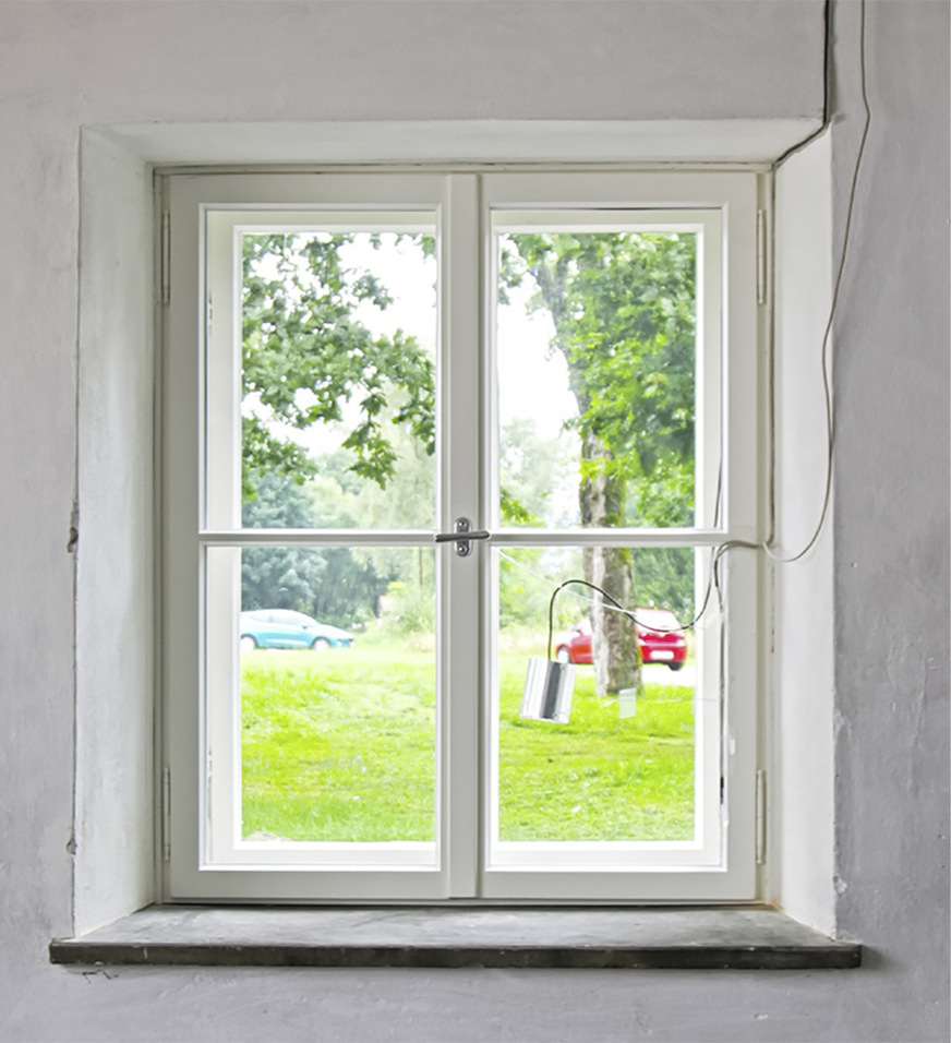 Ohne Eingriff in Wand und Fensterbrett nachträglich eingebautes Kastenfenster.