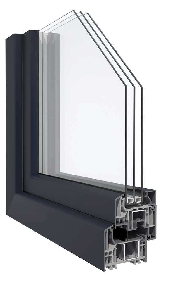 Auch in Kombination mit dem 84 mm Rahmen präsentiert sich Elegant Grando im traditionellen Look eines PVC-Fensters. Mit seinem ausgeprägten Überschlag fügt sich das Fenster harmonisch in alle denkbaren Baustile ein und positioniert sich so als Allrounder innerhalb der breiten Palette der Elegant Designs.