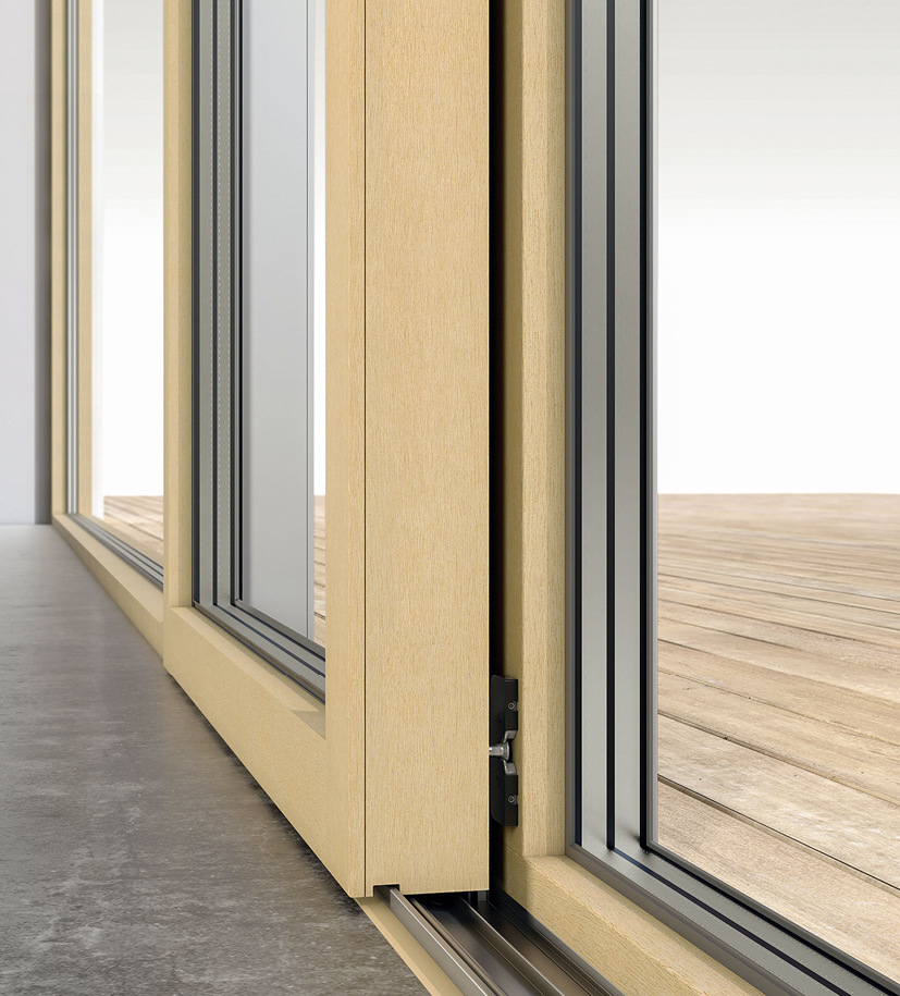 Den selbst bei 200 kg schweren Schiebeelementen hohen Bedienkomfort der „Roto Patio Inowa“-Beschläge schätzt auch BBE-Fenstertechnik. Basis dafür ist eine innovative Schließbewegung quer zum Rahmenprofil.