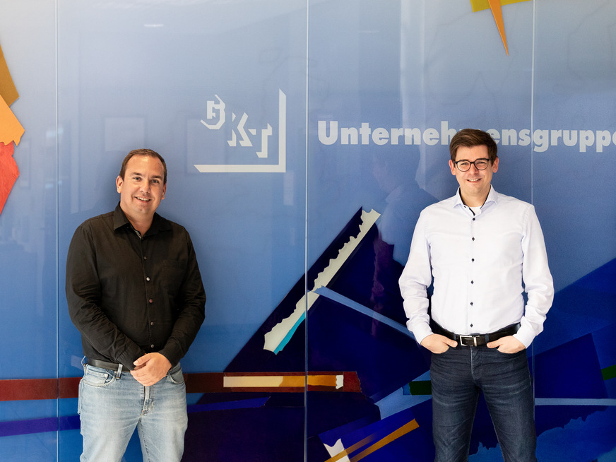 Die Entscheidung für eine neue Software ist auch eine Frage des Vertrauens:&nbsp; GKT-Geschäftsführer Peter Egg (l.) freut sich über die gute Zusammenarbeit mit Dr. Jan Schäpers, GF von Hegla-Hanic.