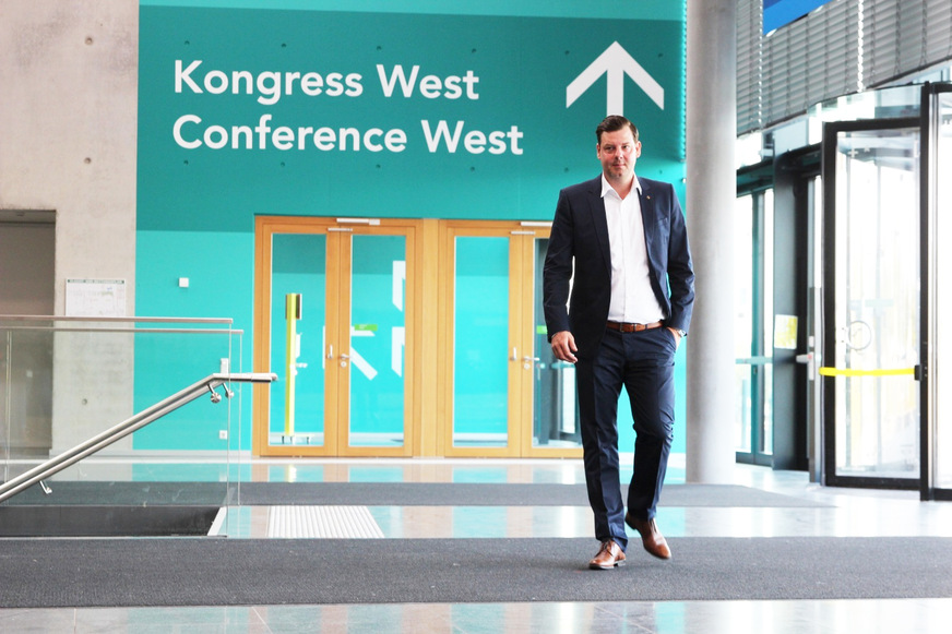 „Die Durchführung der R+T steht für uns außer Frage“, stellt Sebastian Schmid, Abteilungsleiter Technologie der Messe Stuttgart, klar.