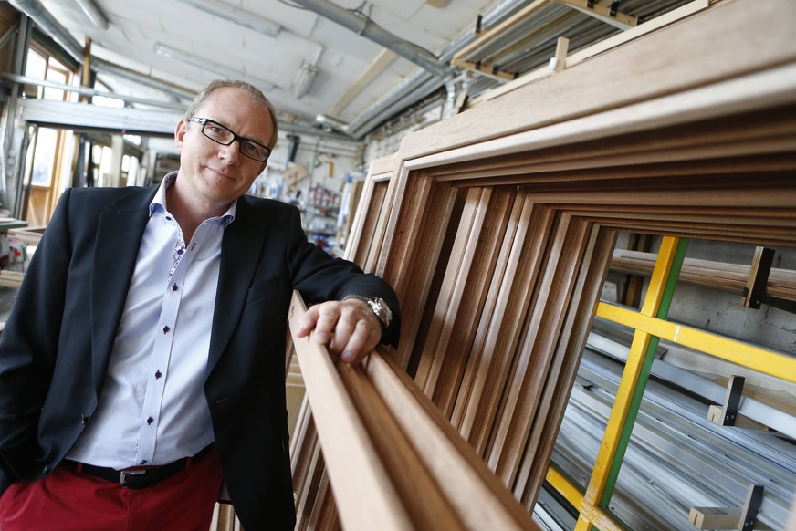 Peter Ertelt ist 1. Vorsitzender und Geschäftsführer sowie Leiter des Arbeitskreises Holzwintergärten im Bundesfachverband Wintergärten.