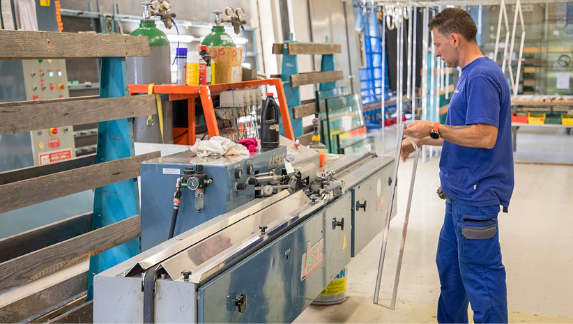 Die Lisec GTI wird von der Glas Müller AG in Zürich vor allem für die Fertigung von Reparatur-Isoliergläsern genutzt.