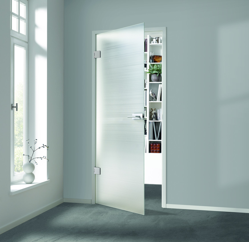 Eine licht & harmonie Glastür im Design Corteo matt Classic White