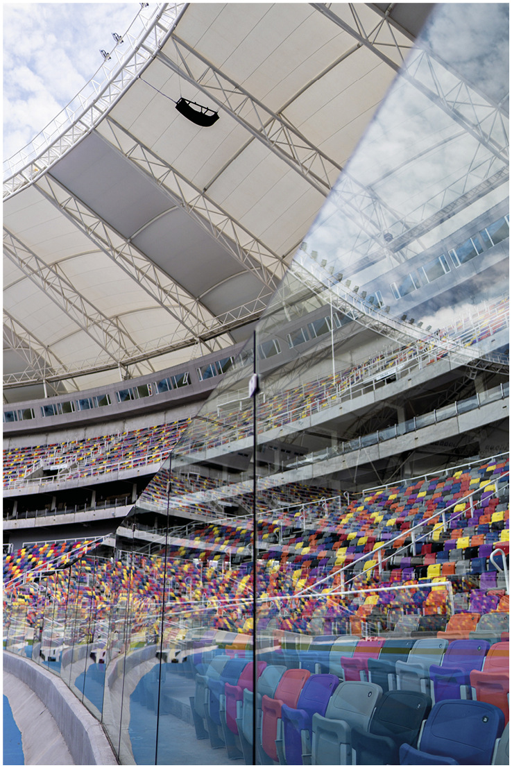 Im Stadion wurden rund 1000 m2 VSG verbaut, die mit SentryGlas-Zwischenlagen ausgestattet sind.