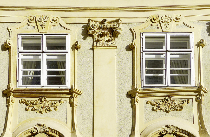 Historisches Alt-Wiener Kastenfenster