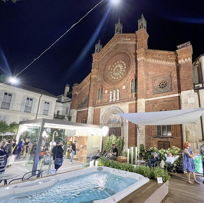 Mit einer Sonderausstellung im Künstlerviertel Brera präsentierte sich Corradi inmitten von Mailand.