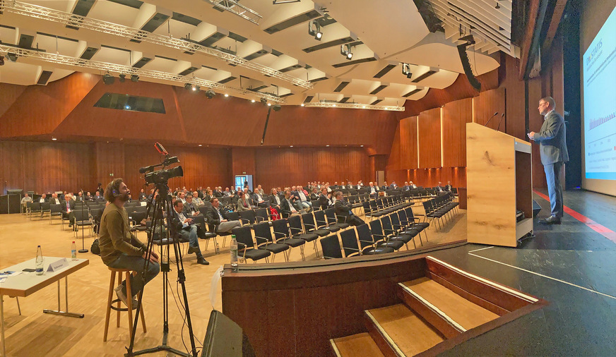 Ein Bild von den letzten Fenstertagen 2021: Diesmal gibt es keine Live-Übertragung ins Internet, es werden also wieder mehr Zuschauer in Rosenheim erwartet.