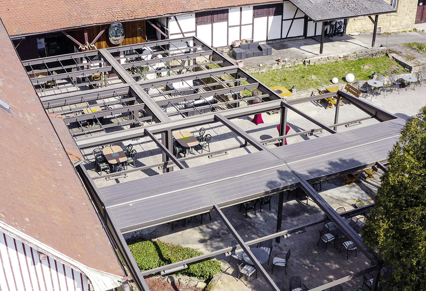 Die unterschiedlichen Lösungen mit markant (120 m2) und pergola stretch (168 m2) schaffen für den Gastronomen viel Flexibilität bei Veranstaltungen.