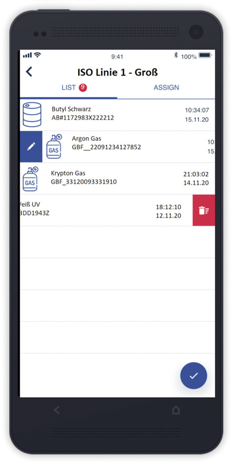 Die Chargen-Verfolgung von Scheibe, Dichtmittel, Trockenmittel etc. ist eine zentrale Funktion von A+W IoT Smart Trace und kann via Smartphone erfolgen.