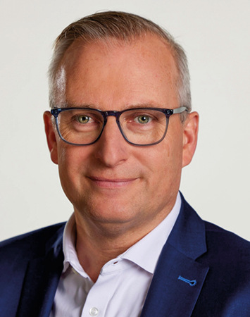 Michael Muhl, ﻿ Regional Director ­Simonswerk Group