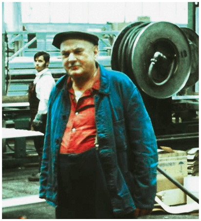Gründervater Josef Uhl in der Produktionshalle in Vogt.