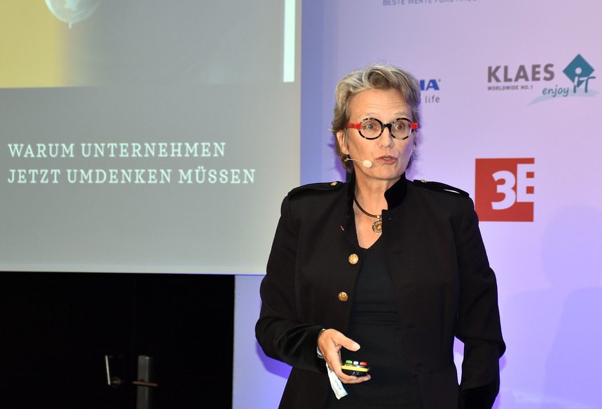 Kerstin Plehwe, Expertin für Kommunikation und New Leadership, sprach über „Innovation und Change Management: Warum Unternehmen jetzt umdenken müssen!“.