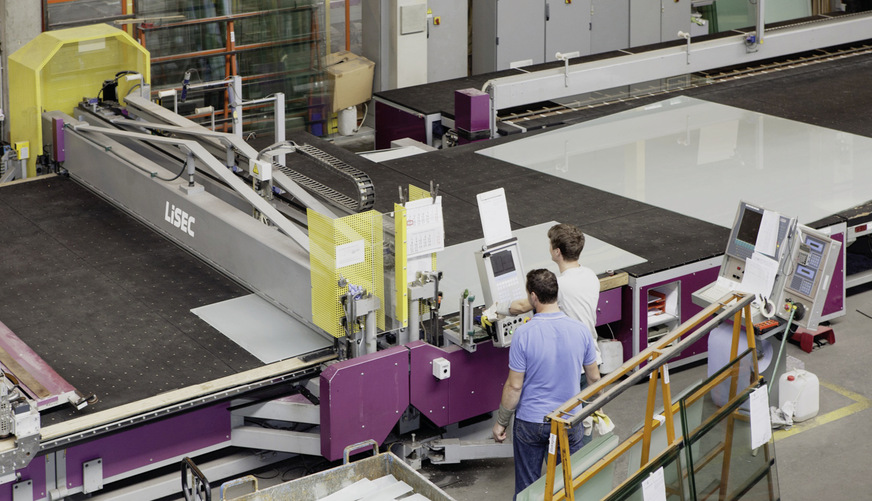 Ein hoher Automationsgrad zeichnet die Produktion von Glas Natter aus. Der Isolierglas-Hersteller fertigt ausschließlich mit Lisec-Anlagen und -Software.