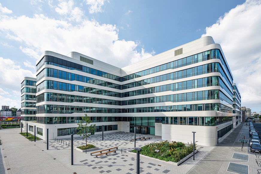 CSP Partner Glas Herzog fertigte auch die Isoliergläser für diese Fassaden, in der ISO-Einheiten mit Cool-Lite Xtreme von Saint-Gobain verbaut sind.