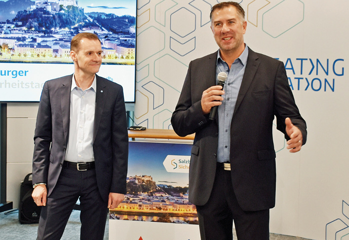 Klaus Bichler (Maco) und Andreas Dirksen (Sika) bei der Begrüßung auf den Salzburger Sicherheitstagen