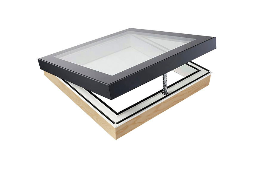 Mit den Modular Rooflights bringt Velux Commercial ab 2023 ein neues Produkt auf den deutschen Markt.&nbsp;Der vorgefertigte Glasaufsatz sowie der integrierte Aufsatzkranz ermöglichen eine einfache und schnelle Montage.