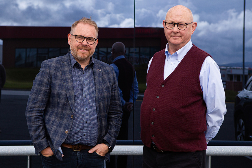 Einar Þór Harðarson (l.) hat den Betrieb von Guðmundur Grímsson übernommen.