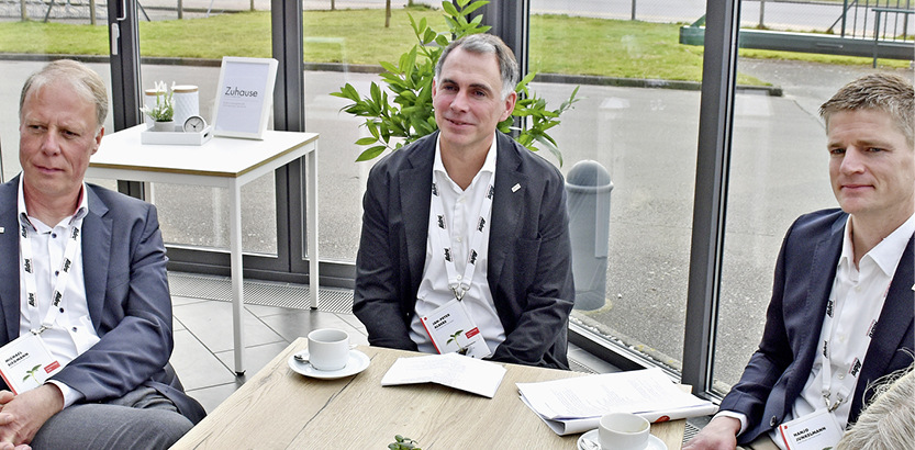 Pressekonferenz mit dem Aldra-­Management (v. l.): Vertriebsleiter ­Michael Siegmann, geschäftsf. ­Gesellschafter Jan-Peter Albers und ­Geschäftsführer Hanjo Junkelmann