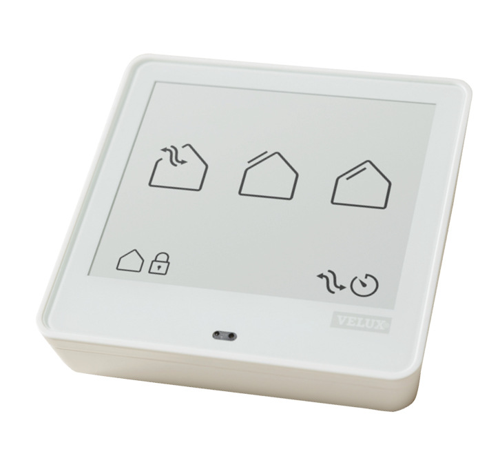 Velux Touch ist die neue Möglichkeit, automatische ­ Velux Produkte zu bedienen. Die Touchscreen Steuerung erfolgt per Funk, ohne eine WLAN-Anbindung.