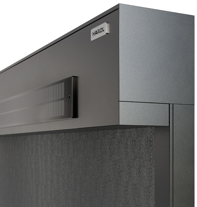 Mit 3 Stunden Sonne komplett aufgeladen, kann&nbsp;der&nbsp;Screen 30 Tage lang zweimal täglich ­öffnen&nbsp;und schließen.