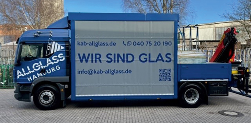 Die Gläser werden mit der eigenen Lkw-Flotte ausgeliefert: Muss es schnell gehen, wird ein ESG in 24 Stunden gefertigt und geliefert.