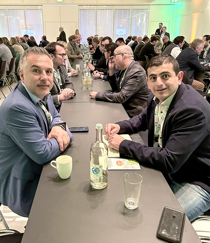 Beim Speed-Dating lernten sich die Teilnehmer kennen.