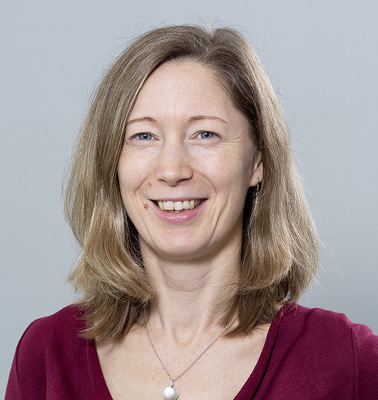 Dr. Julia Bachinger wird ab 1. September 2023 neue Leiterin des Fach­be­rei­ches Fenster an der Holz­for­schung Austria.