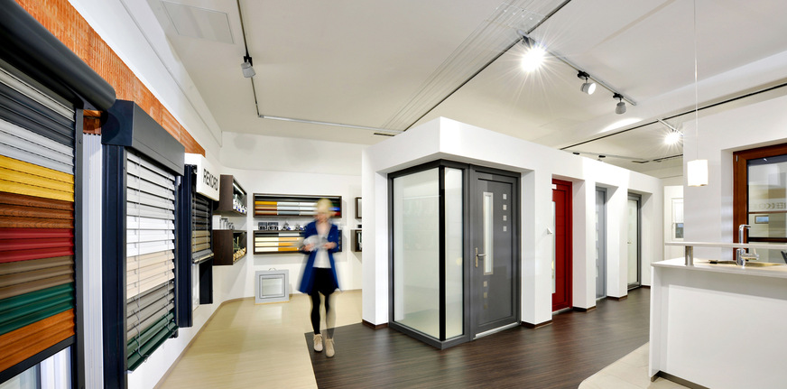 Einblick in den Rekord-Schauraum in Klagenfurt. Die Produkte sehen überall gleich aus und sind österreichweit austauschbar.