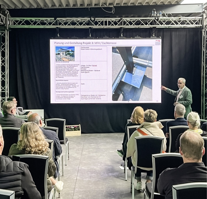 Martin Janssen stellte den Architekten eigene realisierte Projekte mit besonderen Lösungsansätzen vor.