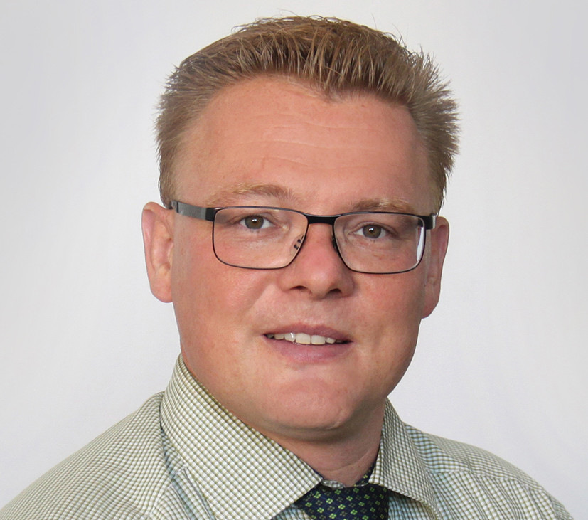 Dipl.-Ing. (FH) Martin Heßler ist seit 2005 Mitarbeiter am ift Rosenheim. Er arbeitet als Projektingenieur im Bereich Montage und Baukörperanschlüsse