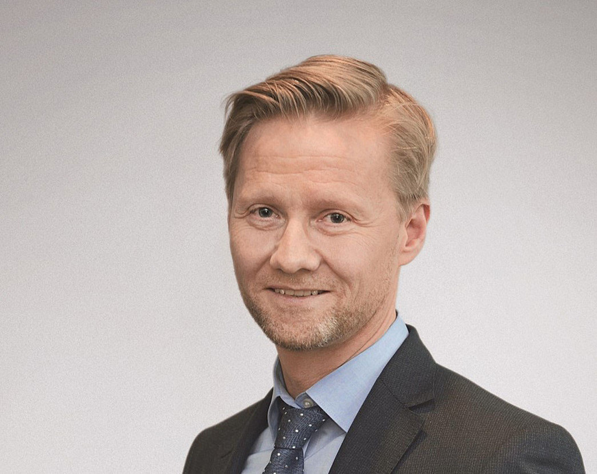 Christian Seller (53) tritt als CFO in die Geschäftsführung der Roto Frank Fenster- und Türtechnologie GmbH ein. In gleicher Funktion war er bereits für andere Industrieunternehmen, auch der Baubranche, tätig.